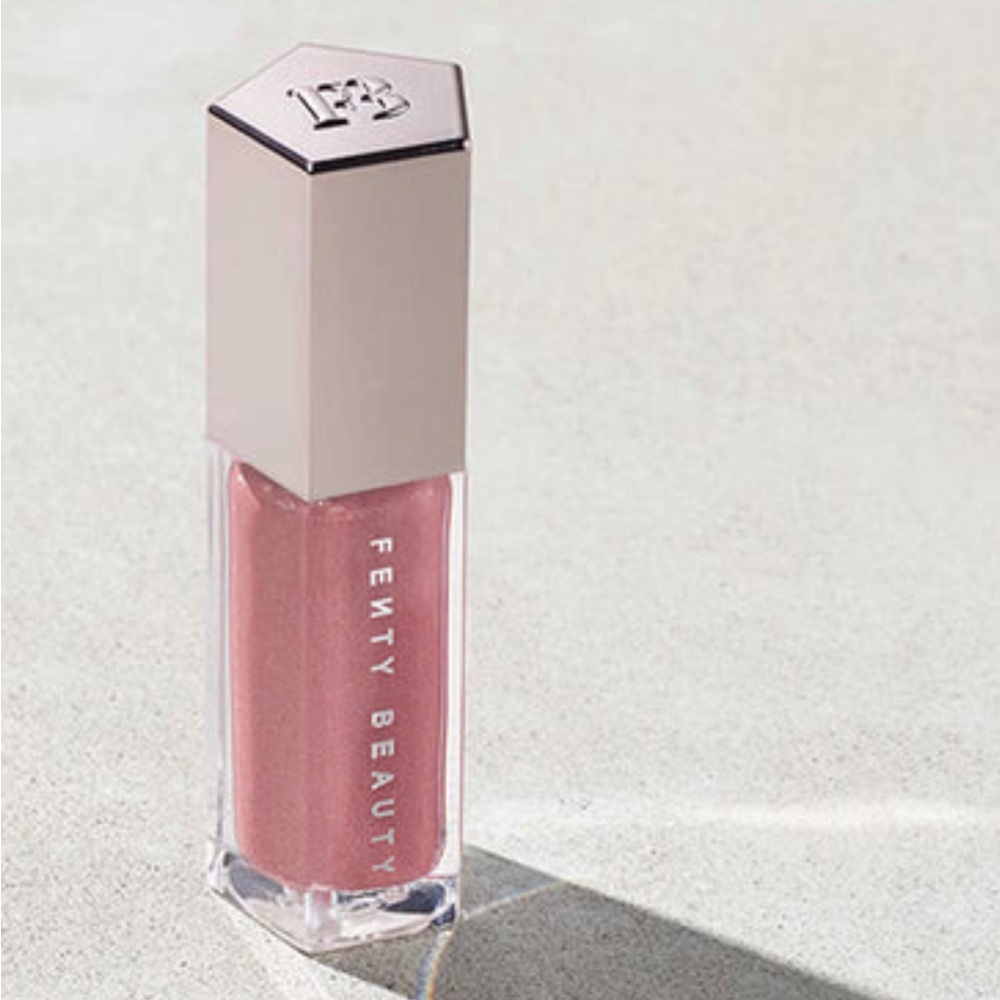 Fenty Beauty Gloss Bomb Universal Lip Luminizer - Fussy new in box